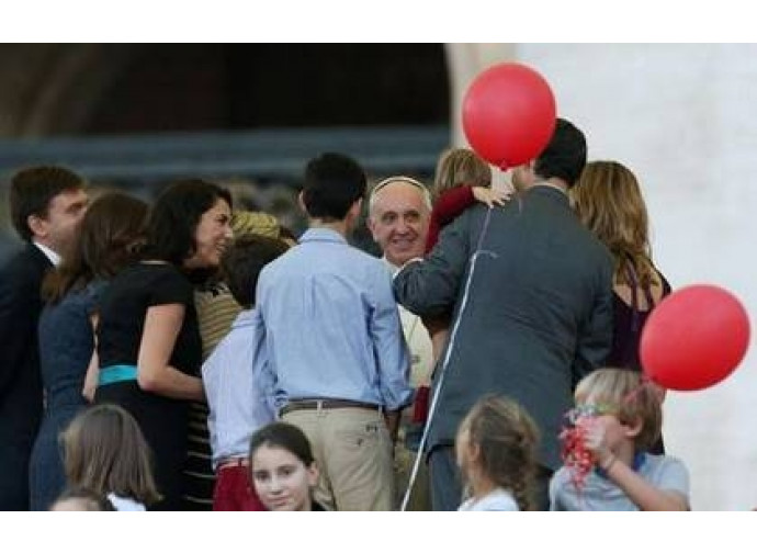 Papa Francesco incontra le famiglie